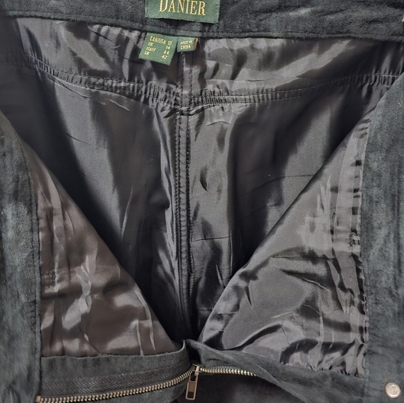 Danier suede pants - Picture 12 of 12